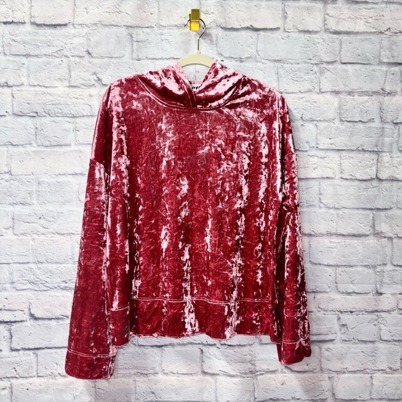 Red Velvet Hoodie - Picture 1 of 9